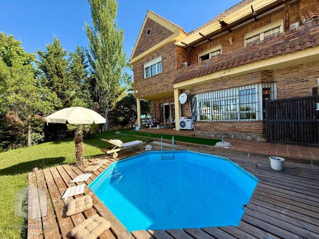 Chalet en venta en Villaviciosa De Odón, Madrid