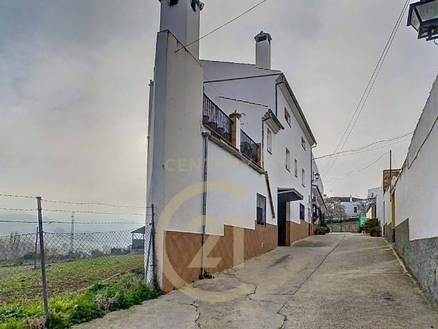 Villa en venta en El Burgo