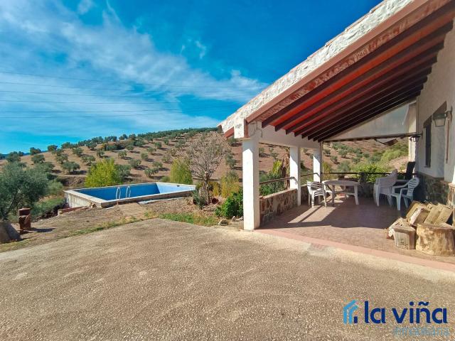 Villa en venta en El Burgo