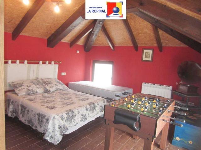 Villa en venta en El Cabaco