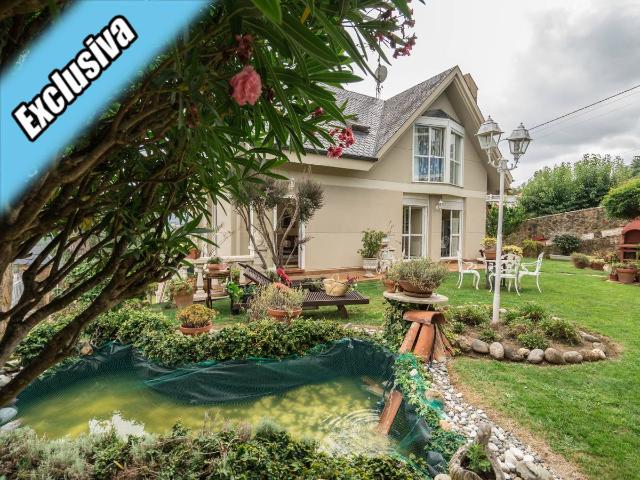 Chalet en venta en Laredo