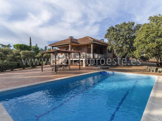 Chalet en venta en Rozas De Puerto Real, Madrid