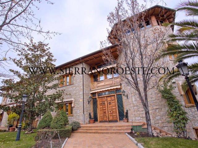 Chalet en venta en Rozas De Puerto Real, Madrid