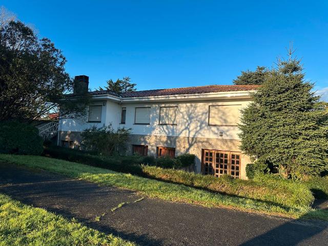 Villa en venta en Avilés, El Quirinal
