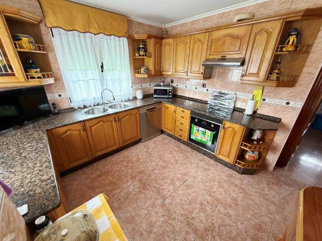 Chalet en venta en Avilés, Asturias