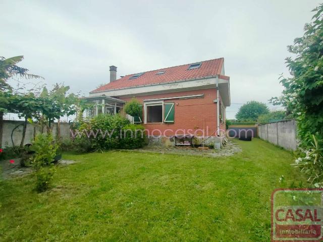 Chalet en venta en Avilés, Asturias
