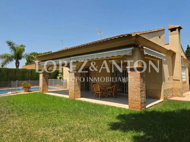 Chalet en venta en Los Almendros, el Camp de Túria