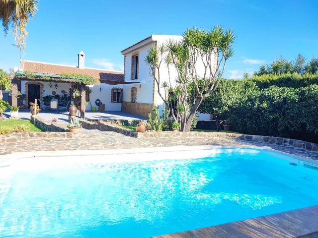 Villa en venta en Huelva