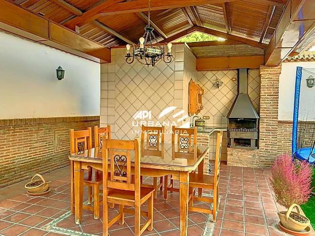 Chalet en venta en Zona 2 (Centro y San Francisco), Lucena