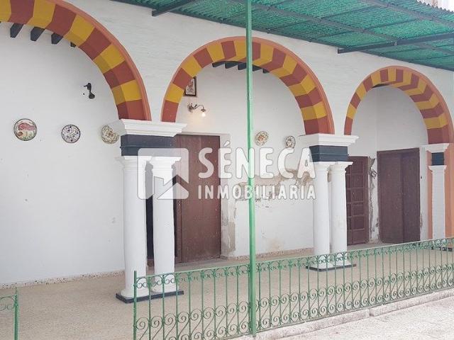 Villa en venta en El Carpio