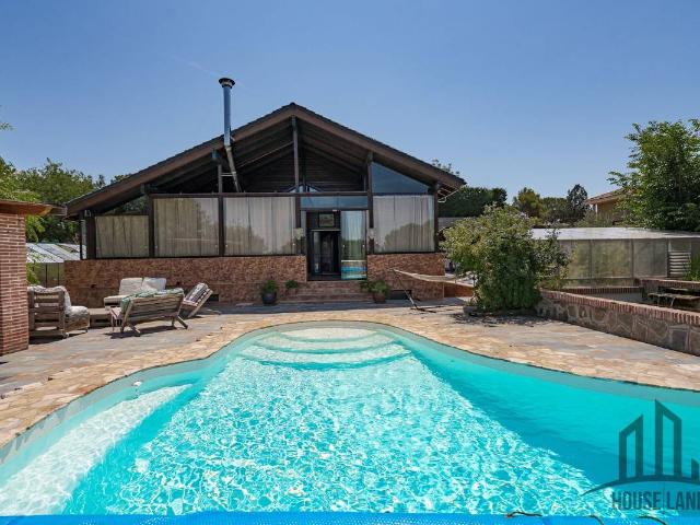 Villa en venta en El Casar