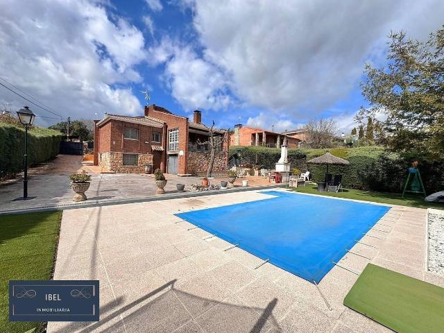 Villa en venta en El Casar