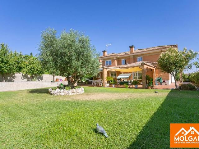 Villa en venta en El Casar