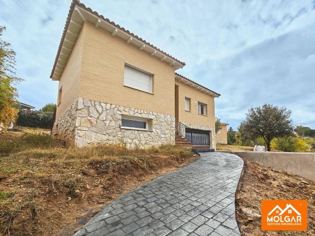 Chalet en venta en El Casar, Guadalajara