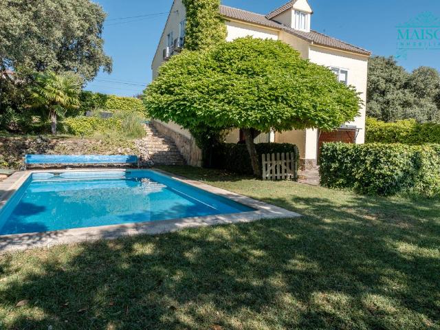 Chalet en venta en El Casar