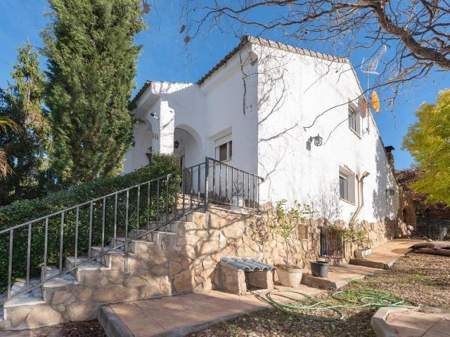 Chalet en venta en El Casar, Guadalajara