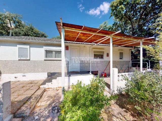 Villa en venta en El Casar