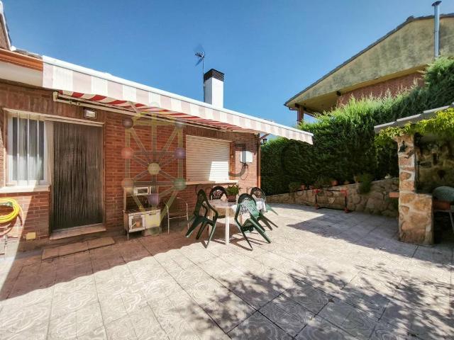 Chalet en venta en El Casar