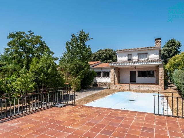 Villa en venta en El Casar