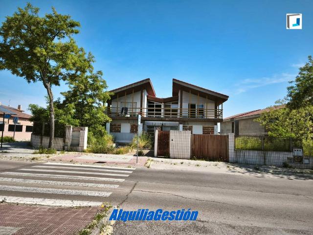 Villa en venta en El Casar