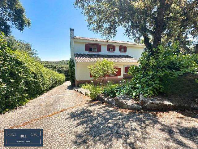 Villa en venta en El Casar