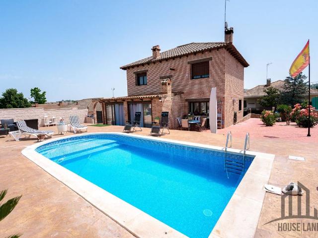 Chalet en venta en El Casar