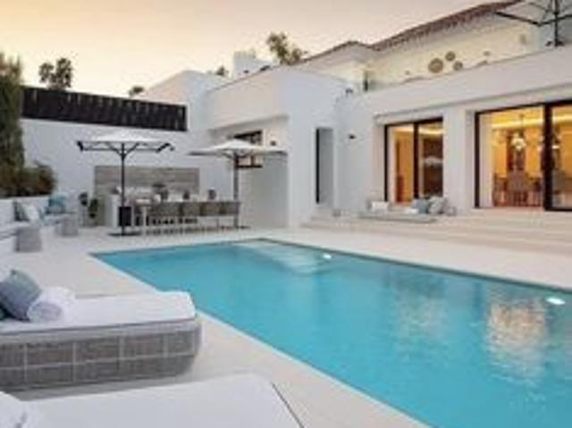 Villa en venta en El Casar