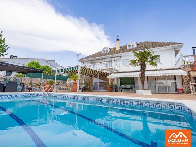 Villa en venta en El Casar