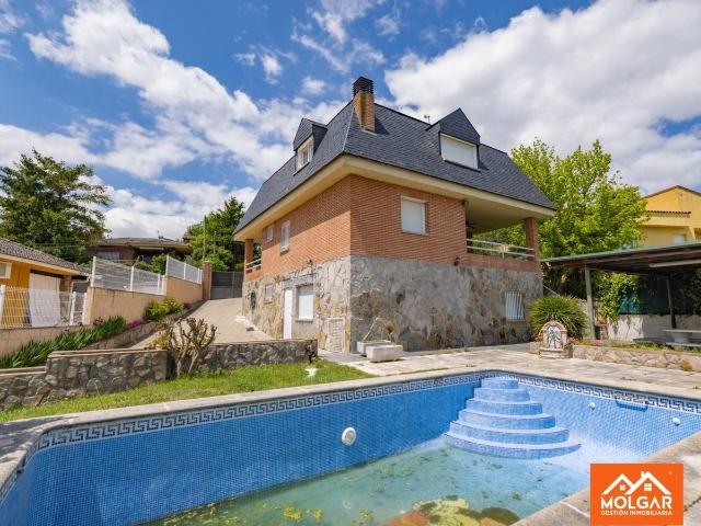 Villa en venta en El Casar