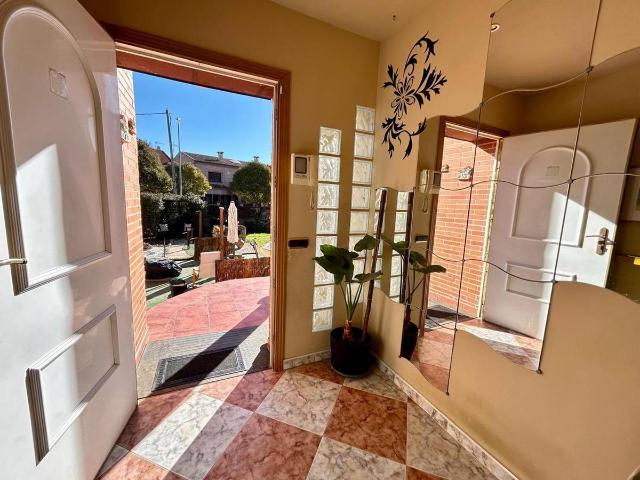 Chalet en venta en El Casar, Guadalajara