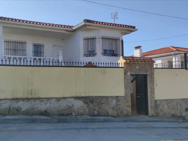 Villa en venta en El Casar De Escalona