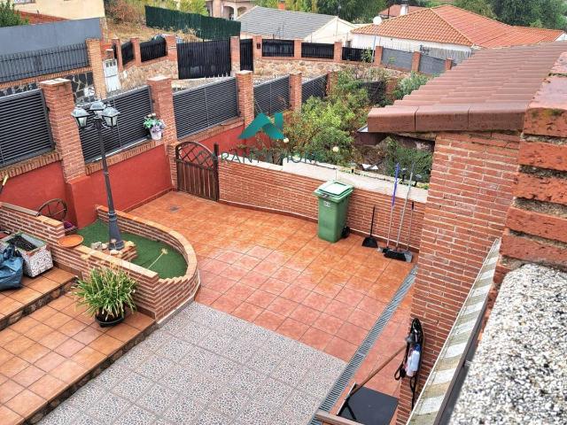 Villa en venta en El Casar De Escalona