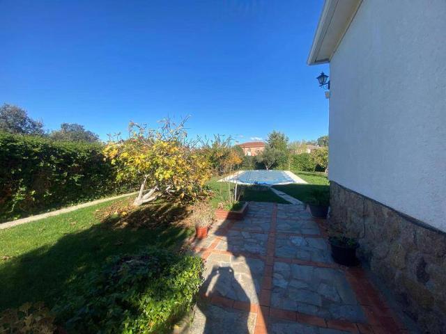 Villa en venta en El Casar De Escalona