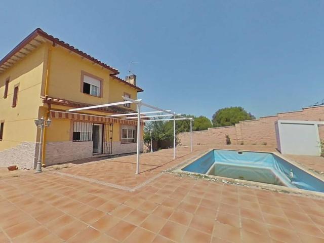 Villa en venta en El Casar De Escalona