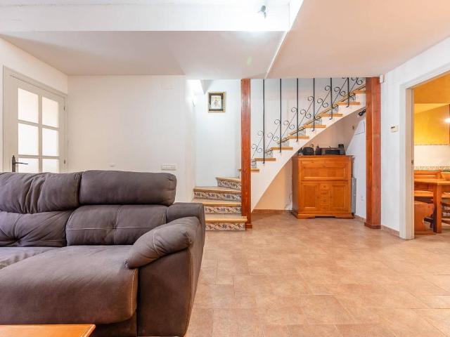 Villa en venta en Cubelles, Barri de la Creu