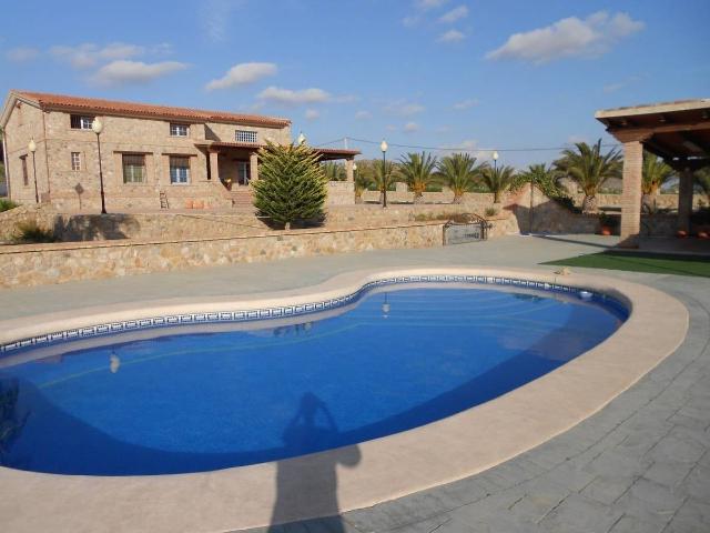 Chalet en venta en Aspe, Valencia