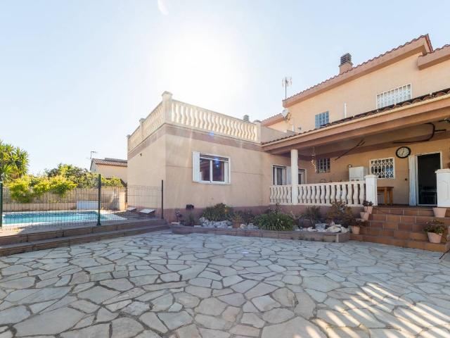 Villa en venta en El Catllar