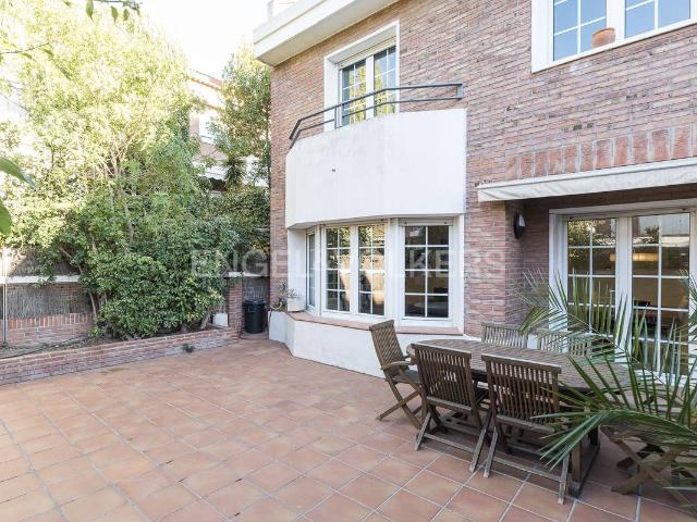 Villa en venta en Esplugues De Llobregat, el Centre