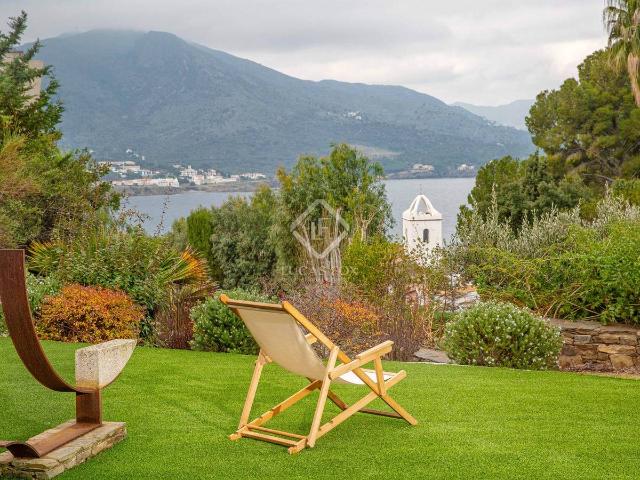 Villa en venta en El Port De La Selva