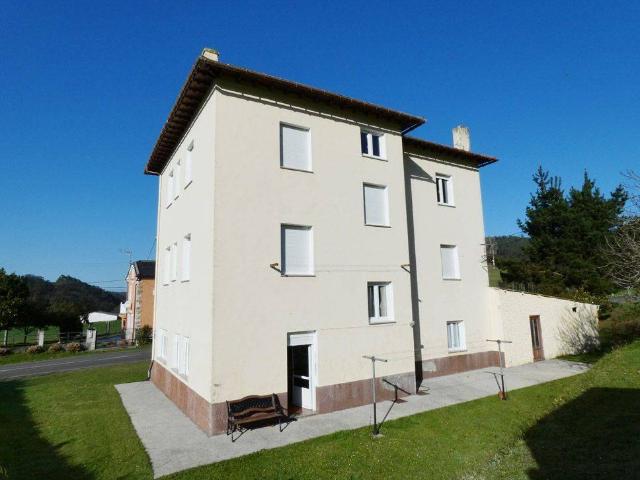 Chalet en venta en El Franco, Asturias