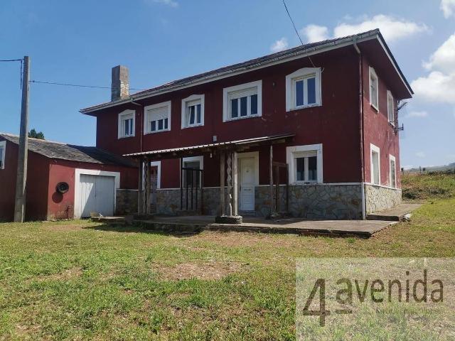 Chalet en venta en El Franco, Asturias