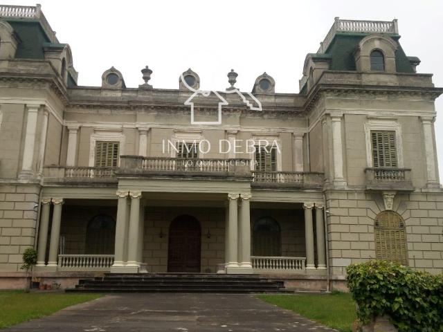 Chalet en venta en El Franco, Asturias