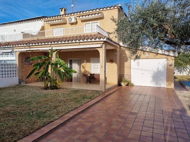 Chalet en venta en Plaça Major, la Plana Alta