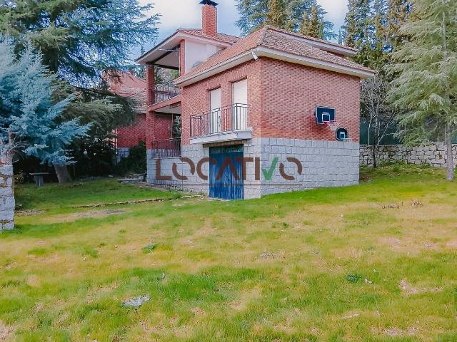 Chalet en venta en El Hoyo De Pinares, Castilla y León