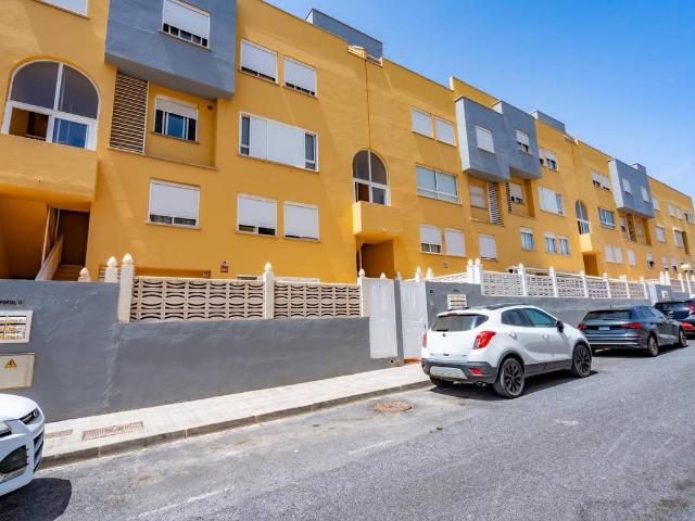 Chalet en venta en Los Cuervos, Granadilla de Abona