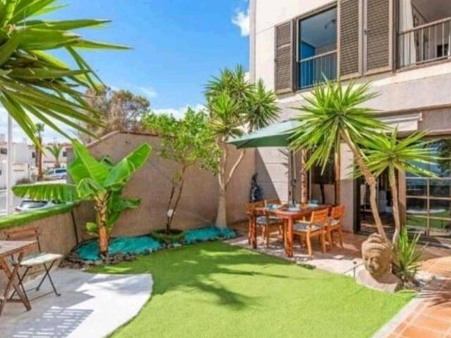 Chalet en venta en Los Cuervos, Granadilla de Abona