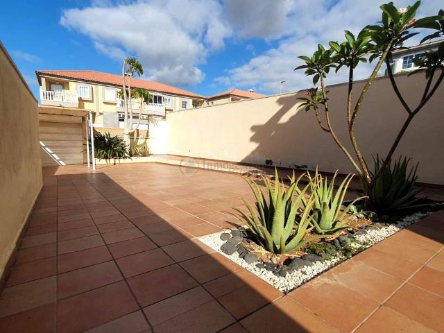 Chalet en venta en Los Cuervos, Granadilla de Abona