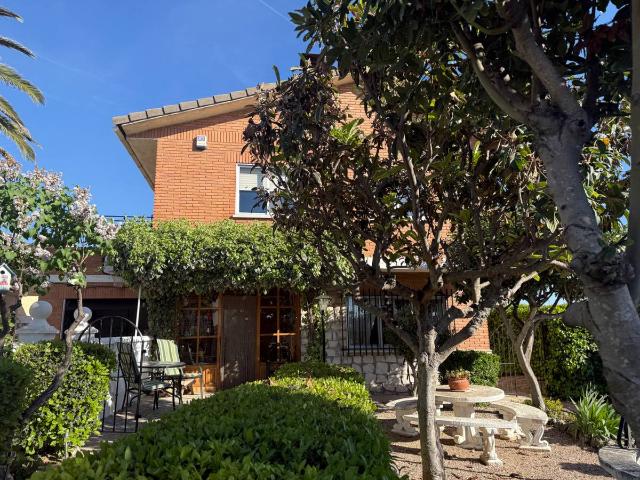 Chalet en venta en Arganda Del Rey, Madrid
