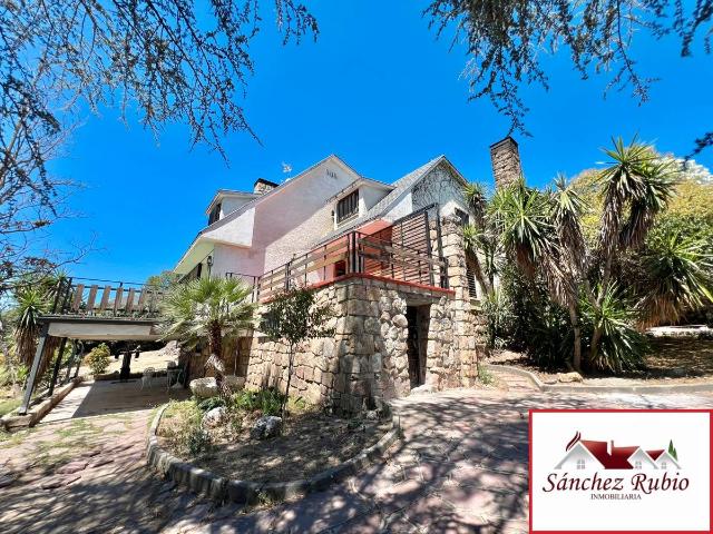 Chalet en venta en Los Bomberos, Torrelodones