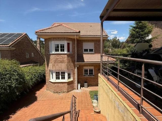 Chalet en venta en Los Bomberos, Torrelodones